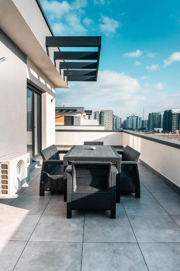 Koa - Moon Penthouse Lägenhet Braşov Exteriör bild